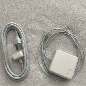 APPLE MACBOOK PRO 13.3 INCH Brand New Charger